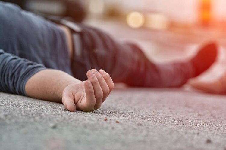 Asesinan de tres disparos a un hombre en Santiago