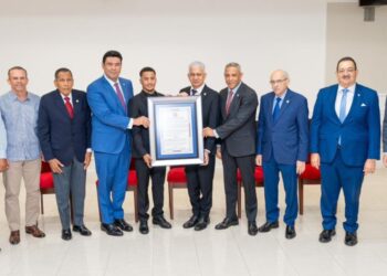 Senado de la República reconoce al Medallista Olímpico Yunior Alcántara