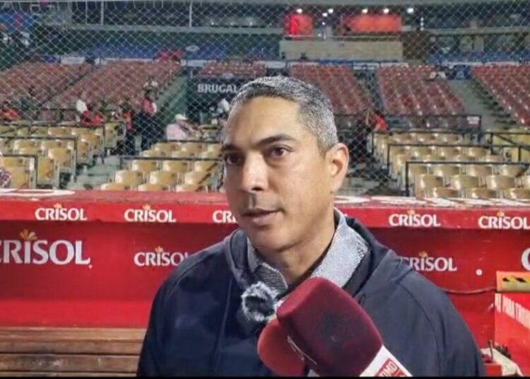 Luis Rojas destaca liderazgo de Albert Pujols como mánager del Escogido