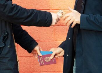 Cae en España una red que traficaba con dominicanos y detienen a 36 personas