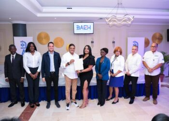 A través del Programa «5 Minutos con el Director» DAEH realiza 90 cambios de designaciones a colaboradores