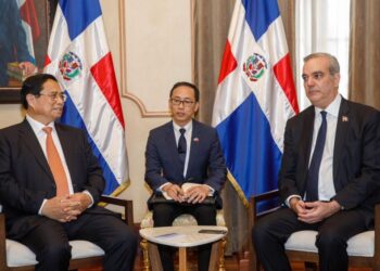 Presidente Abinader se reúne con primer ministro de Vietnam Pham Minh Chinh