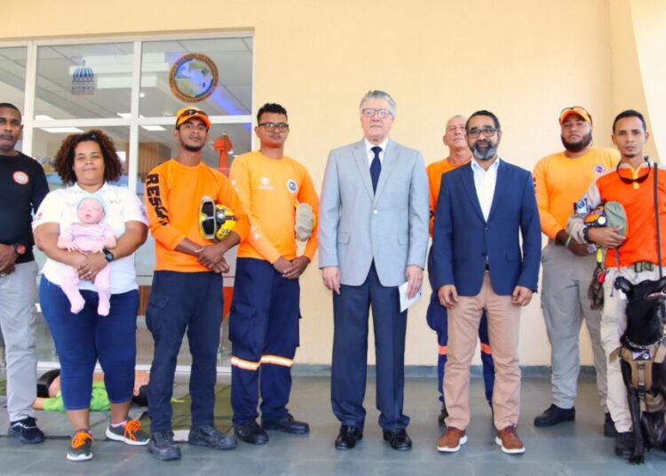 Defensa Civil y ONAPREP buscan acuerdo integrará privados de libertad en labores preventivas y de gestión de riesgos