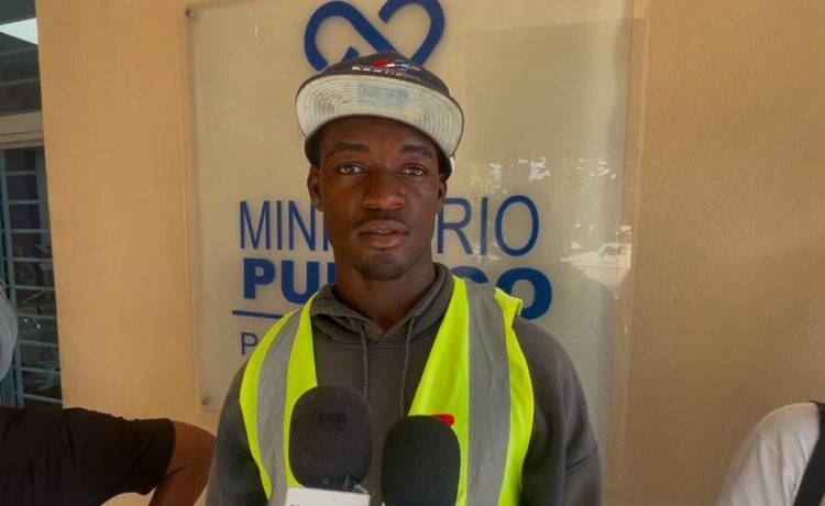 Joven motoconchista denuncia abuso y persecución por parte de un capitán de la DNCD