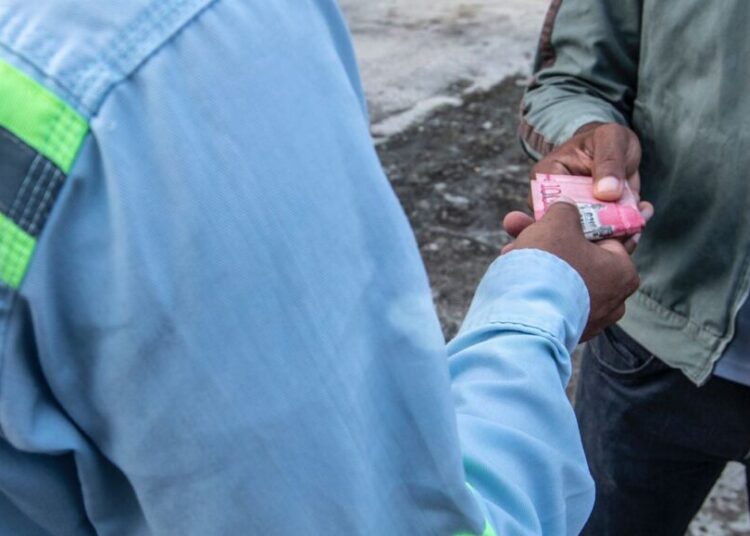 Imponen medida de coerción a excolaborador de EDEEste por fraude eléctrico