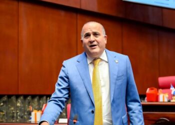 Senador Alexis Victoria propone modificar ley de exoneración de vehículos para legisladores