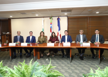 Cinco empresas del Centro Financiero BHD se unen a primer fideicomiso patrimonial educativo del país