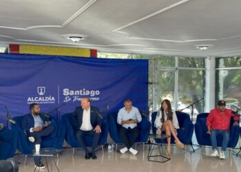 Esto No Es Radio transmite en vivo desde la Alcaldía de Santiago