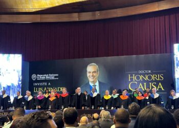 UASD otorga Doctorado Honoris Causa al presidente Luis Abinader