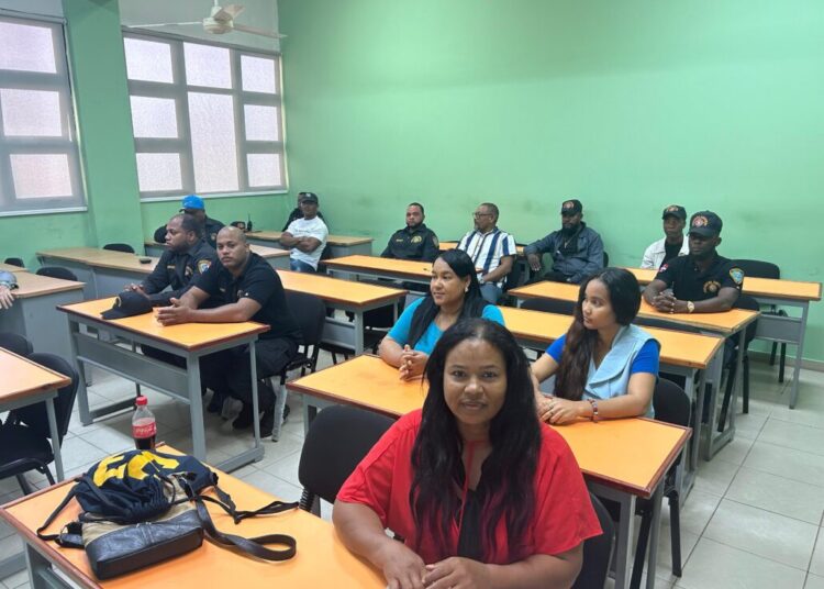 Federación contra las drogas y UASD imparten curso de salud y prevención