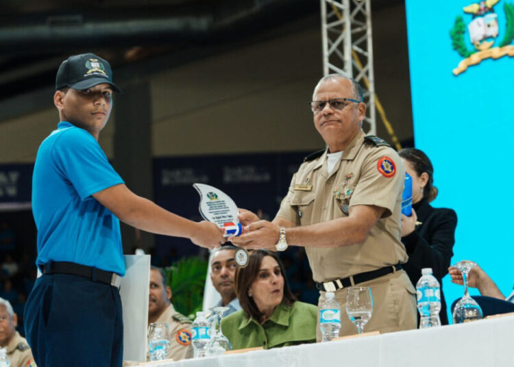 Servicio Militar Voluntario gradúa a 6,617 jóvenes en “Programa de Formación en Valores”