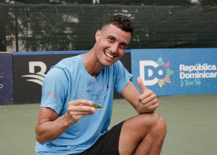 Roberto Cid se corona campeón del Torneo M15 Santo Domingo