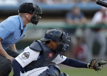 MLB probará arbitros robots en entrenamientos de primavera con mirada a 2026