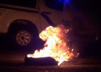 Residentes de Sabana Grande de Boyá protestan por la escases de agua y el deterioro de las vías