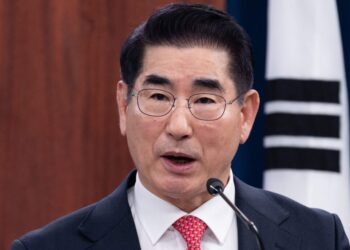 Detienen al exministro de Defensa de Corea del Sur por su papel en la ley marcial