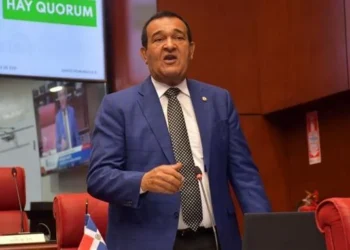 Antonio Marte considera que motores no deben circular en la vía para evitar tapones