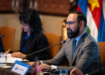 Los países suramericanos fortalecen la cooperación energética en el Consenso de Brasilia