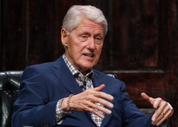 El expresidente Bill Clinton fue hospitalizado en Washington tras «desarrollar fiebre»