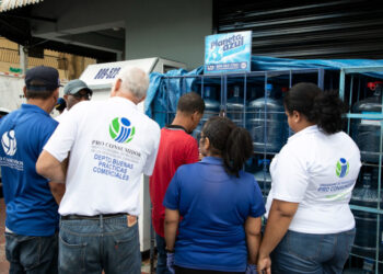 Pro Consumidor inicio decomiso de botellones de agua expuestos al sol
