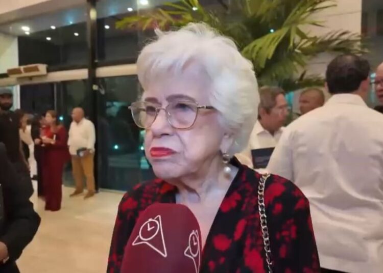 Milagros Ortiz Bosch dice que no hay serrucho que corte la frontera entre Haití y RD