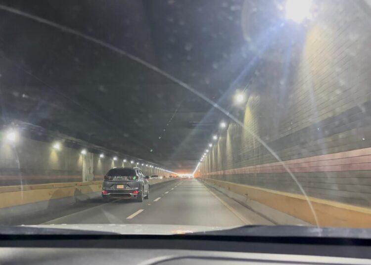 Tránsito en túnel de la 27 de Febrero está restablecido tras accidente por fuga de gas