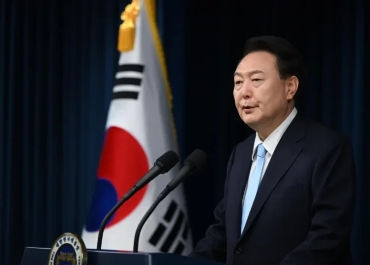 Prohíben que el presidente surcoreano abandone el país mientras se le investiga