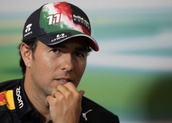 Red Bull anuncia la marcha de ‘Checo’ Pérez, que no seguirá en 2025