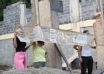 Residentes en Engombe hacen llamado de auxilio por supuesto atropello a mujer de 70 años