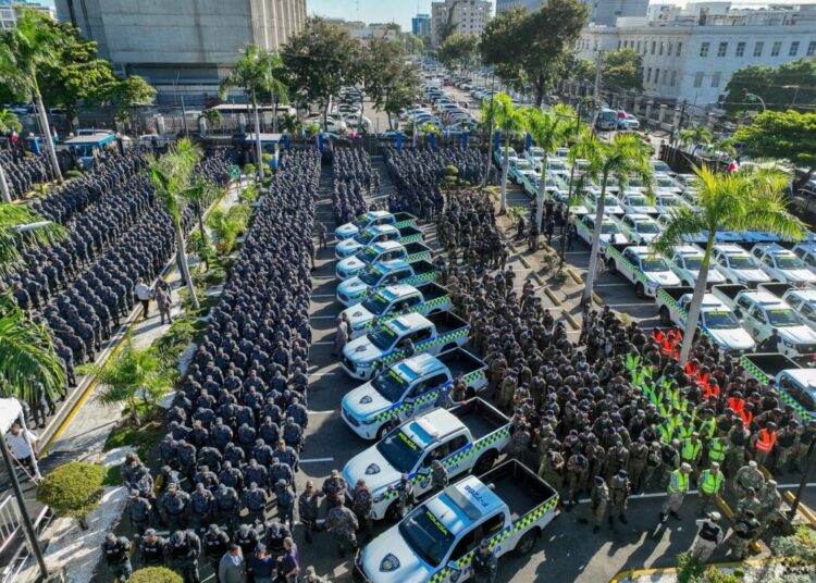 Luis Abinader lanza operativo “Navidad Garantía de Paz” para reforzar seguridad en fiestas