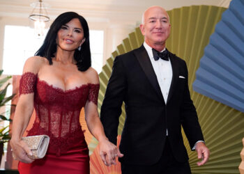 Jeff Bezos desmiente rumores sobre boda multimillonaria con Lauren Sánchez