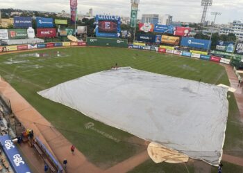 Juego entre Tigres del Licey y Leones del Escogido suspendido por lluvia