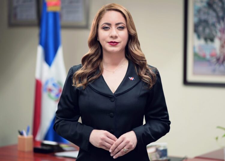 Gloria Reyes dice que en colapso del portal Bono Navideño: «Ya están resolviendo»