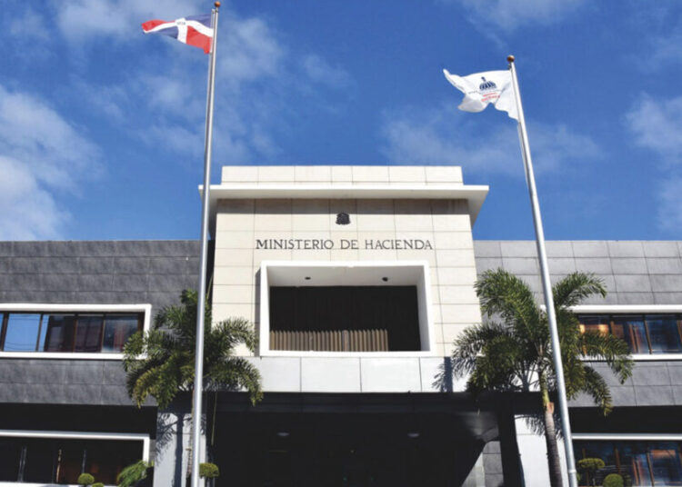 La agencia S&P Global mantiene BB la clasificación de riesgo de la economía dominicana
