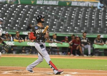 Henrry Urrutia dispara jonrón y los Gigantes empatan en quinto con los Toros