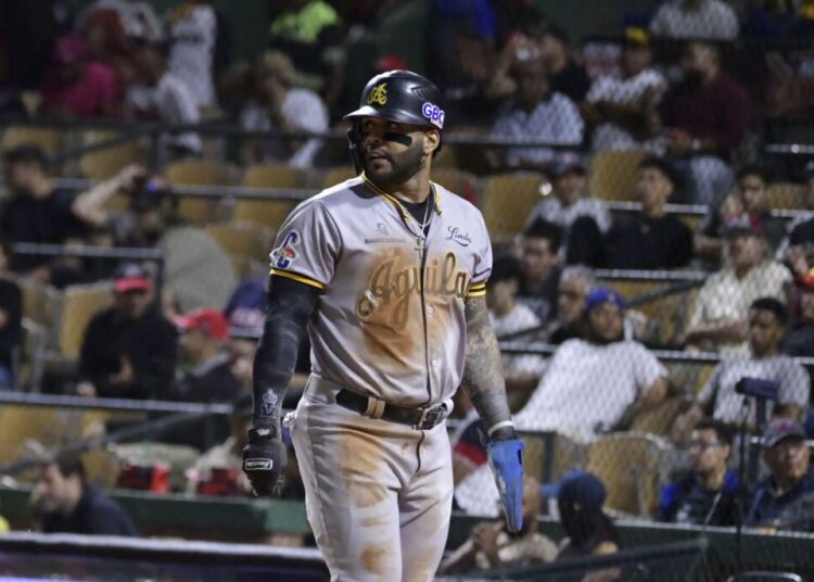 Águilas suben al segundo lugar con victoria sobre Leones