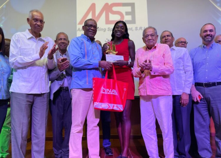 Marisabel Senyu, Atleta del Año en II Gala del Deporte Romanense