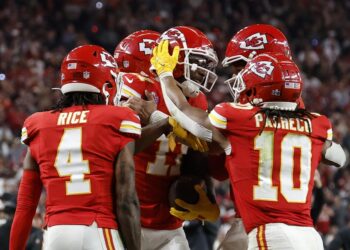 Chiefs, Bills, Eagles y Lions marcan el rumbo al Super Bowl