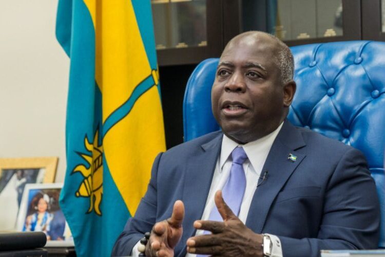 Bahamas rechaza la propuesta de Trump para que acepte vuelos con migrantes deportados