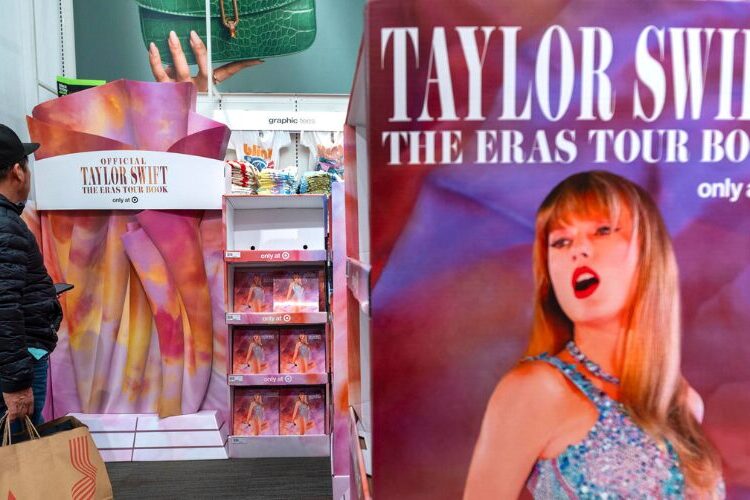 El libro de Taylor Swift ha vendido 814.000 copias en solo dos días en Estados Unidos