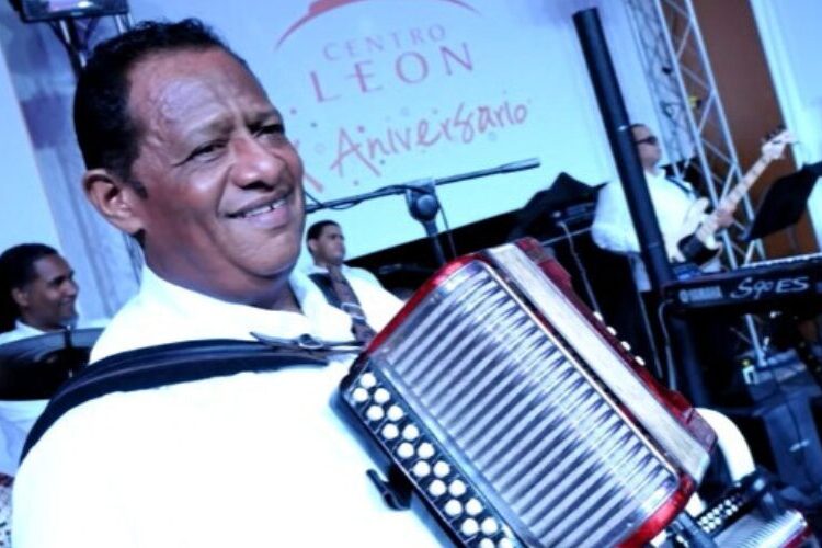 Rafaelito Román: El artista que mantuvo la esencia tradicional del Merengue Típico