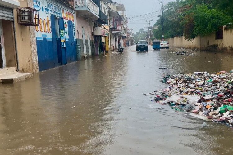 Aumentan a 10 los muertos por las lluvias torrenciales en Haití