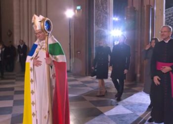 El arzobispo de París reabre oficialmente la catedral de Notre Dame