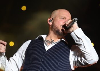 Residente concluye su gira mundial en su Puerto Rico natal 