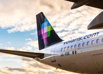 Un pasajero intenta apoderarse de avión y desviarlo de México a Estados Unidos