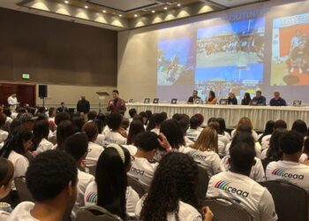 Más de 3,500 estudiantes dominicanos inician entrevistas para programa Summer Work