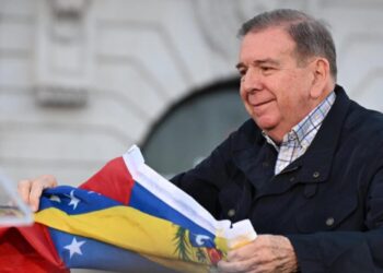 Edmundo González recuerda que no tiene ninguna restricción para volver a Venezuela