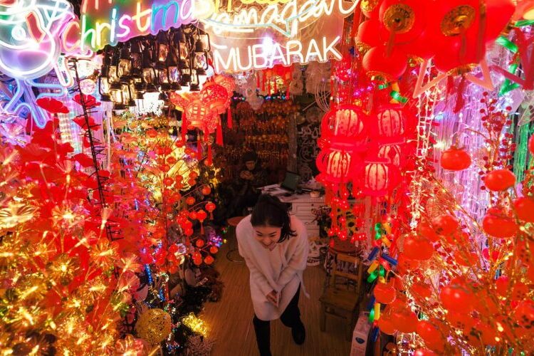 China transforma la Navidad en una celebración comercial más que religiosa