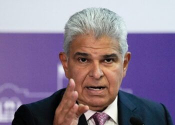 «La respuesta es no», dice Mulino ante exigencia de Trump de bajar los peajes del canal