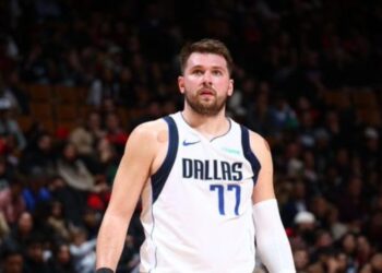 33-143 Doncic destroza a los Warriors