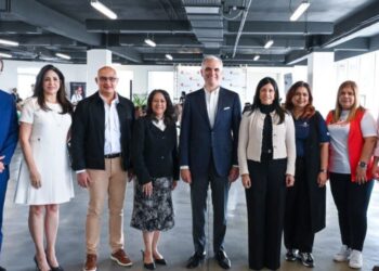 Luis Miguel De Camps impulsa la inserción laboral femenina con apoyo al programa Mujer Digital